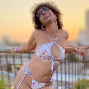 Pimp Bunny Live - Sext and Webcam with Girls from PimpBunny